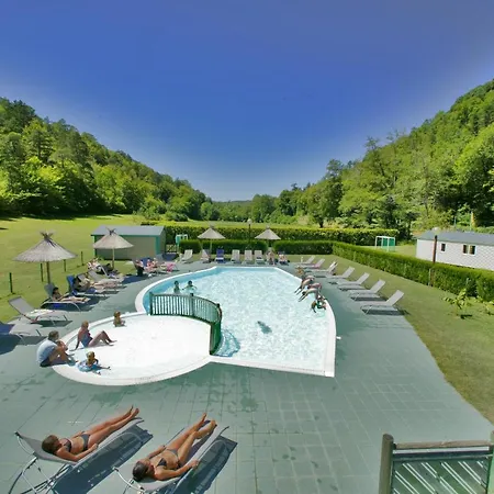 Campsite Camping Le Val De La Marquise